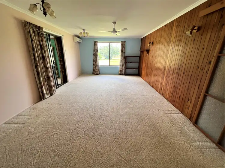 Sixth view of Homely house listing, 31 SILVERTON DRIVE, Tannum Sands QLD 4680