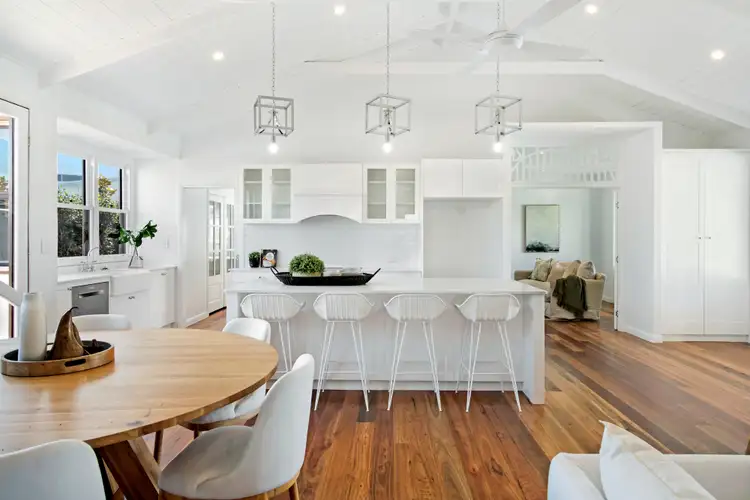 Second view of Homely house listing, 4 Elgin Crescent, Sorrento QLD 4217