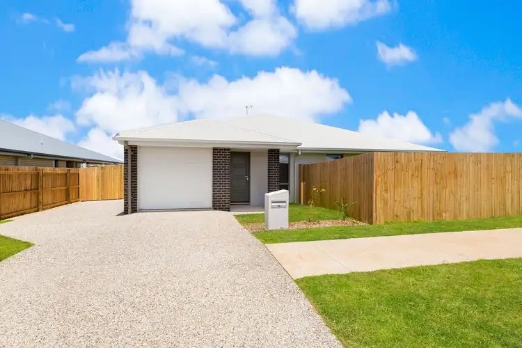 A & B/9 Radcliffe Cres, Glenvale QLD 4350