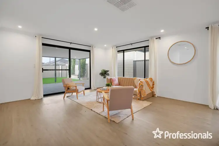 Fourth view of Homely house listing, 4 Montpellier Way, Piara Waters WA 6112