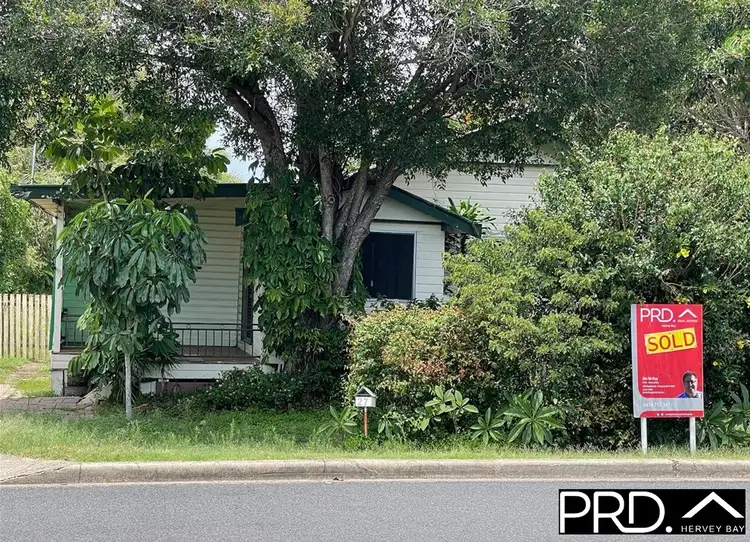 27 King Street, Urangan QLD 4655