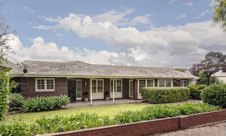 2A Riverdale Road, Myrtle Bank SA 5064