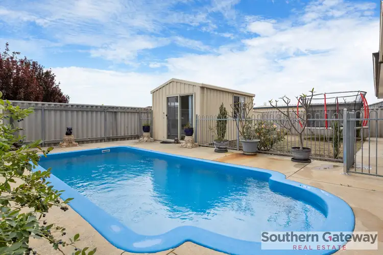 19 Leghorn Road, Orelia WA 6167
