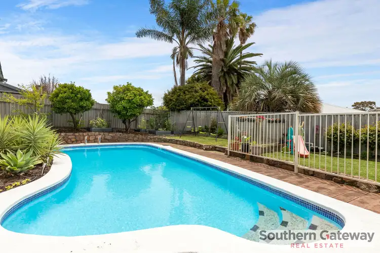33 Sicklemore Road, Parmelia WA 6167
