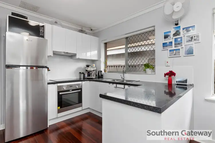 Sixth view of Homely house listing, 33 Sicklemore Road, Parmelia WA 6167