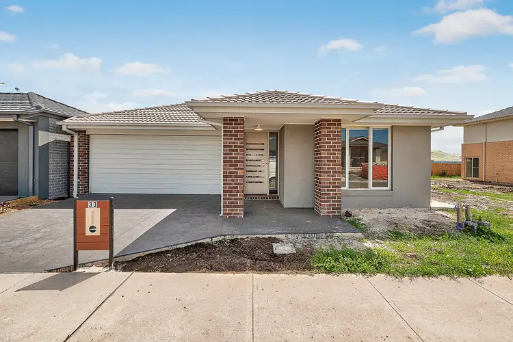 Main view of Homely house listing, 33 Ballymarang Chase, Cranbourne West VIC 3977