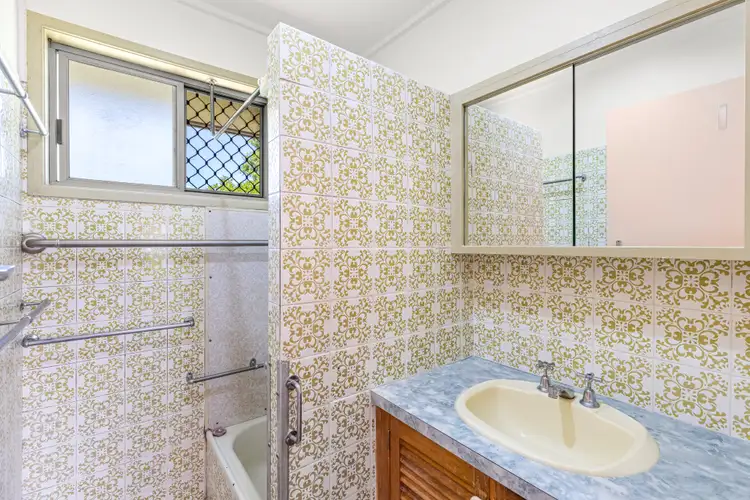 Sixth view of Homely unit listing, 1/335 West Street, Harristown QLD 4350