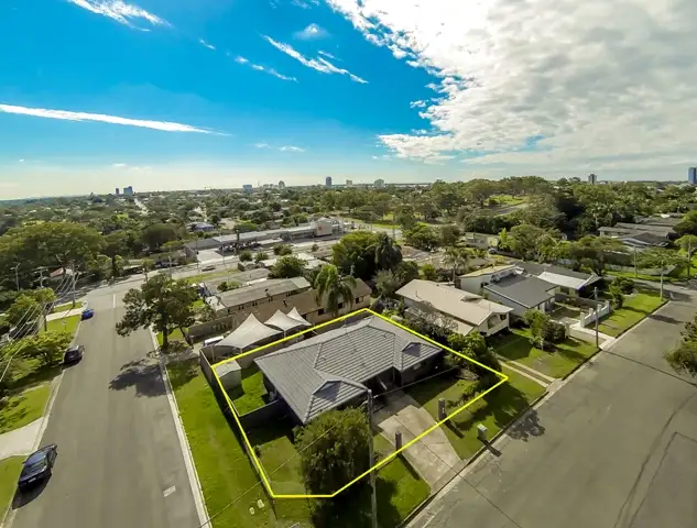 43 Dowling Drive, Southport QLD 4215