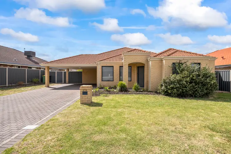 35 St John Road, Wattle Grove WA 6107