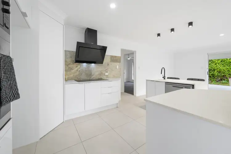 Sixth view of Homely house listing, 8 Encore Crescent, Ashmore QLD 4214