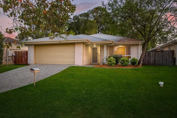 15 Adam Street, Beachmere QLD 4510