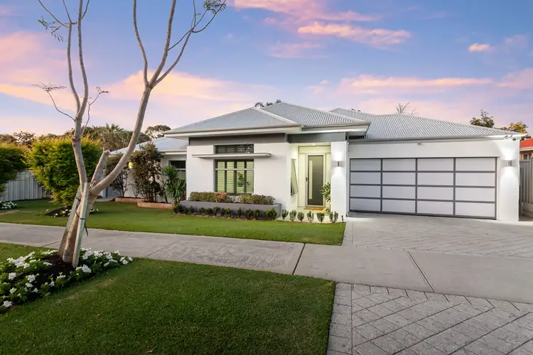 4 Davilak Crescent, Manning WA 6152