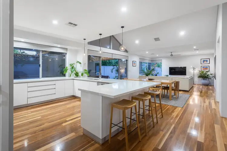 Second view of Homely house listing, 4 Davilak Crescent, Manning WA 6152