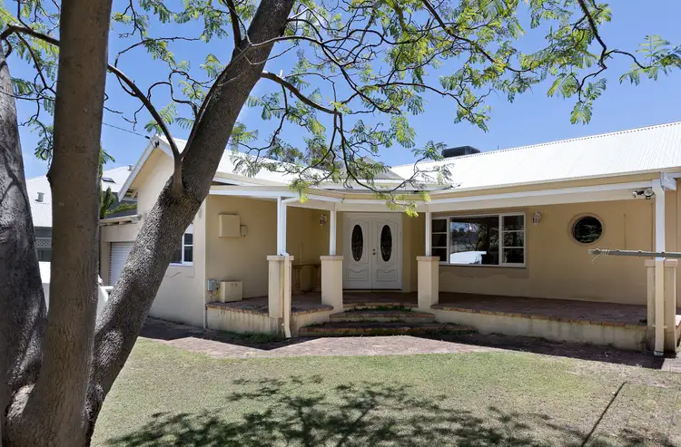 7 Wrexham Street, Bicton WA 6157