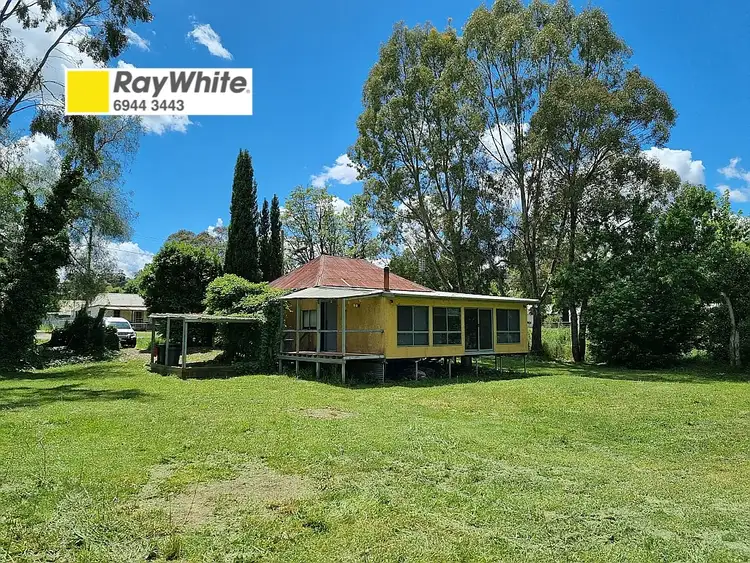 142 Punch Street, Gundagai NSW 2722