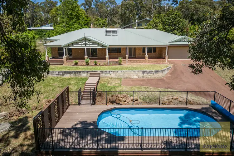 35 Palmateer Drive, Carmel WA 6076
