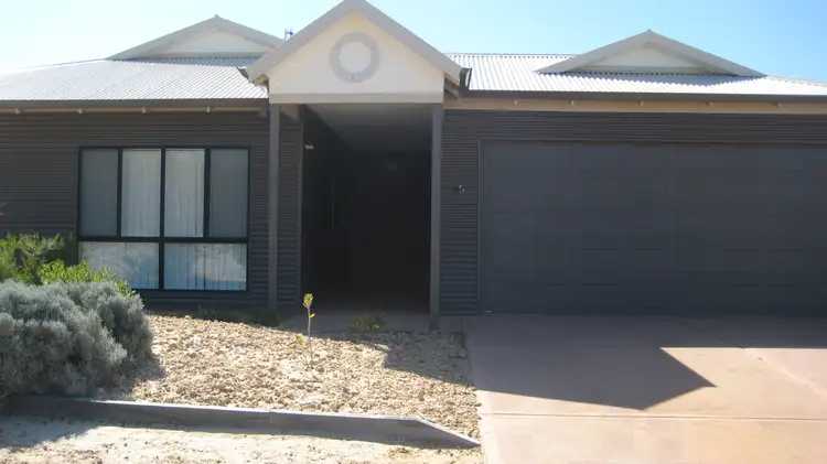 58 Wilkinson Street, Hopetoun WA 6348