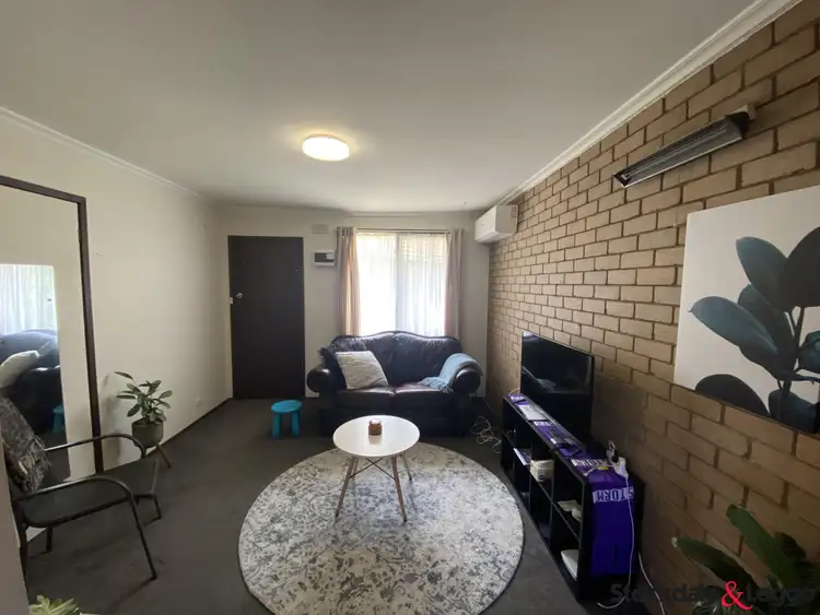 Second view of Homely unit listing, 17/9-11 Chris Court, Oak Park VIC 3046