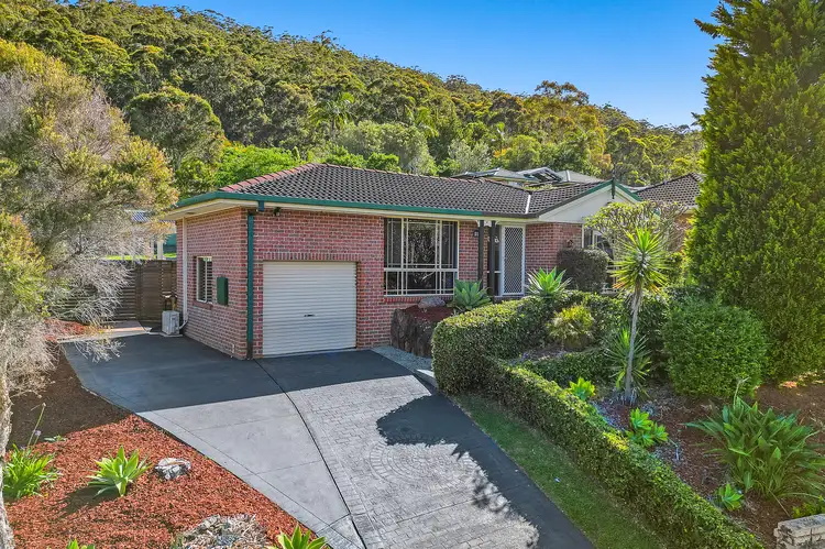 3 Merideth Place, Green Point NSW 2251