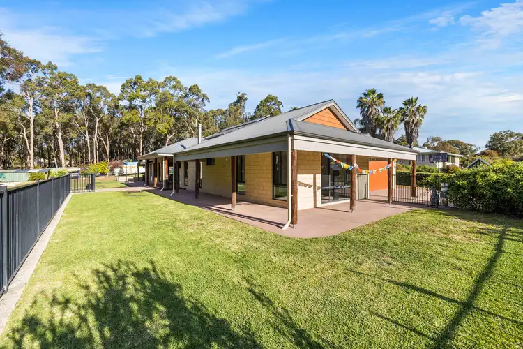 7 Hoad Place, Mount Helena WA 6082