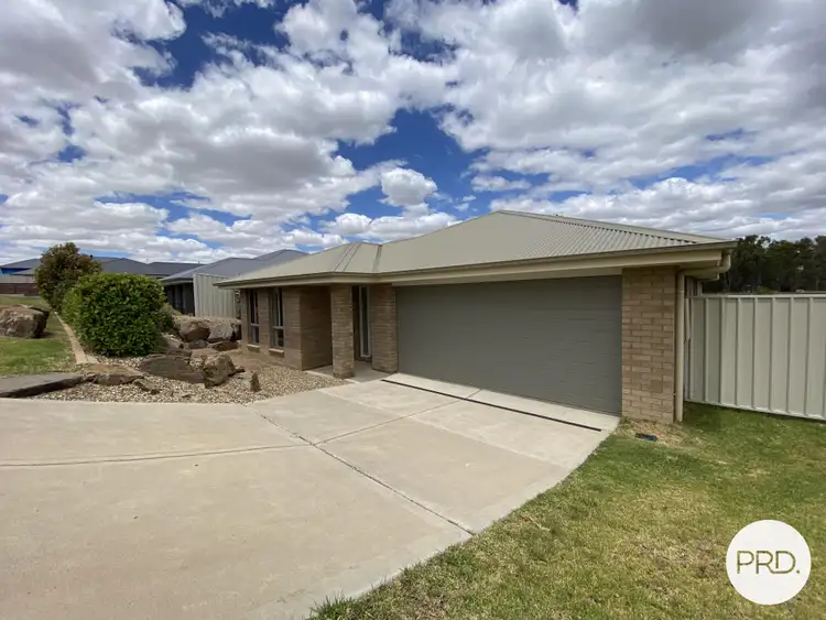 23 Sunvale Crescent, Estella NSW 2650