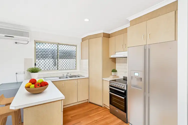 Fourth view of Homely house listing, 10 Seacombe Place, Cranbourne VIC 3977