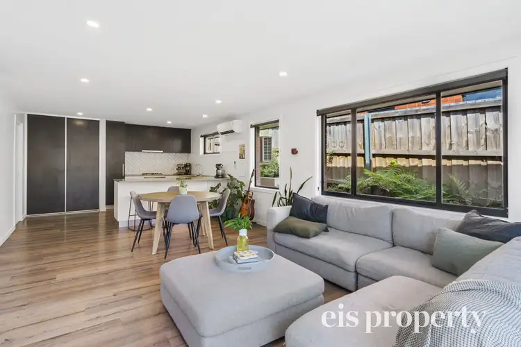 1/10 Westinwood Road, Lenah Valley TAS 7008