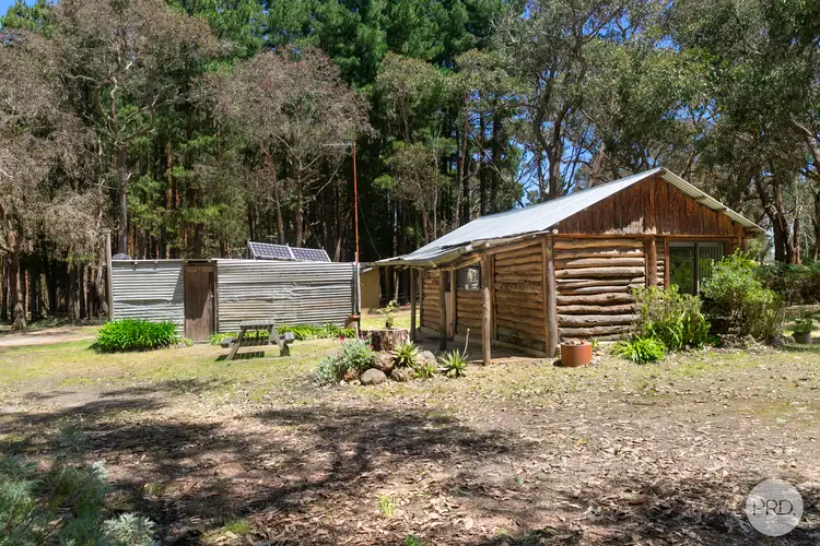 18 Log Cabin Lane, Carngham VIC 3351