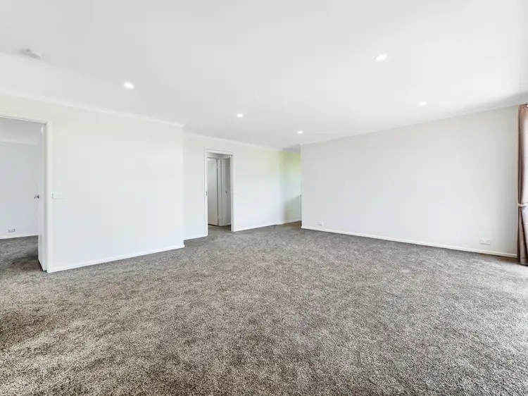 Seventh view of Homely house listing, 2 Florence Close, Cranbourne VIC 3977