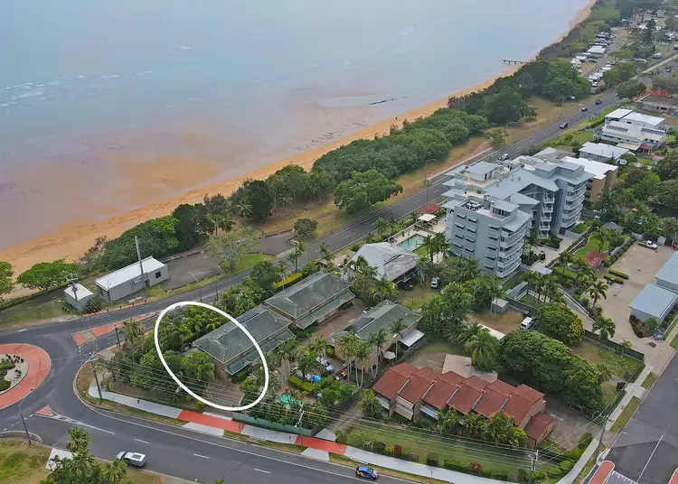 1/235 Esplanade, Pialba QLD 4655