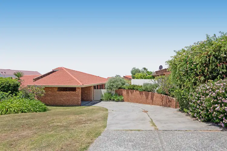 15/18 Money Road, Attadale WA 6156