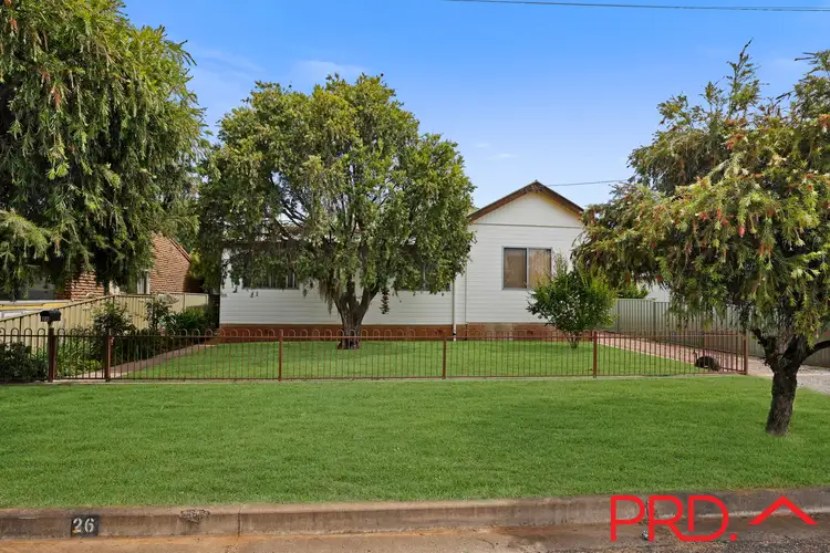 26 Oak Street, Tamworth NSW 2340