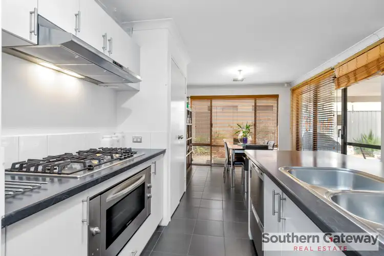 Fifth view of Homely house listing, 194 Runnymede Gate, Leda WA 6170