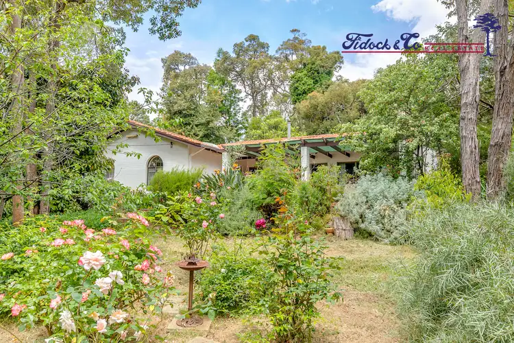 40 Garland Road, Roleystone WA 6111