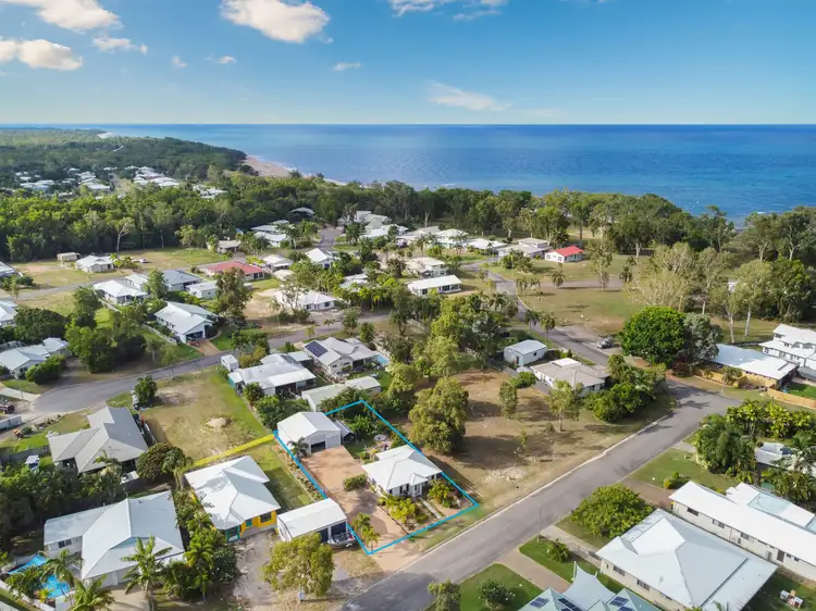 11 Turnberry Court, Balgal Beach QLD 4816