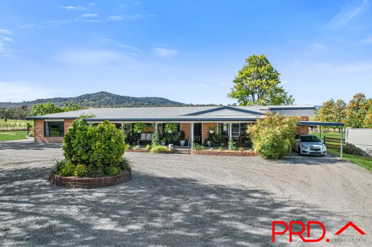 52 Yarrol Road, Kootingal NSW 2352