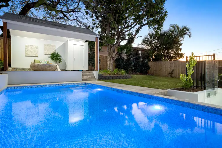 25 Lockyer Street, Camp Hill QLD 4152