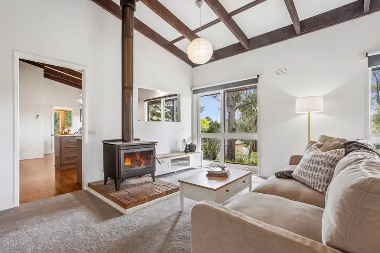 Fifth view of Homely house listing, 1 Patricia Way, Woodend VIC 3442