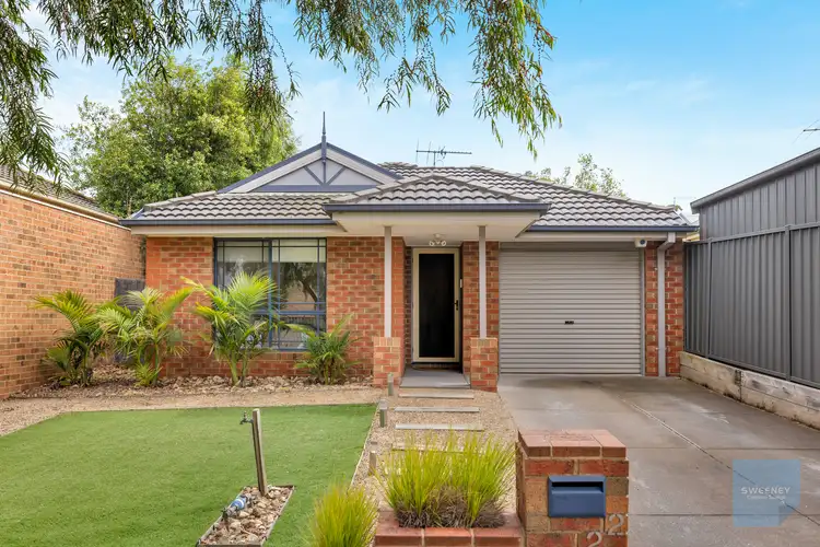 22 Lancely Green, Caroline Springs VIC 3023