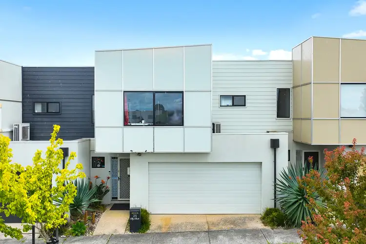 Main view of Homely townhouse listing, 25 Curran Drive, Officer VIC 3809