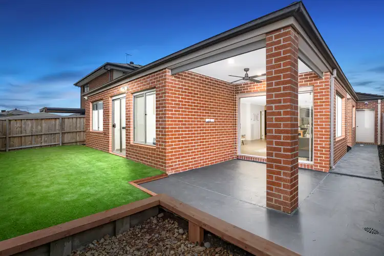 Second view of Homely house listing, 7 Fortitude Circuit, Clyde VIC 3978