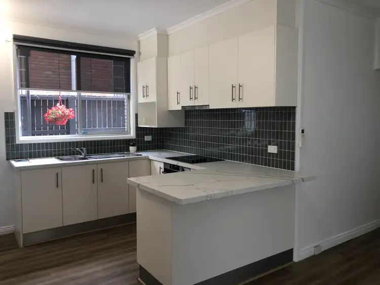 Third view of Homely unit listing, 2/5 Raglan Street, Newtown VIC 3220