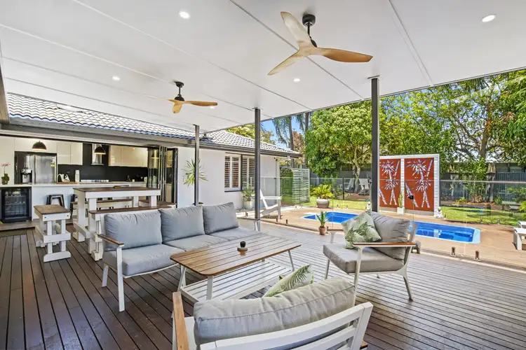 9 Willis Court, Mermaid Waters QLD 4218
