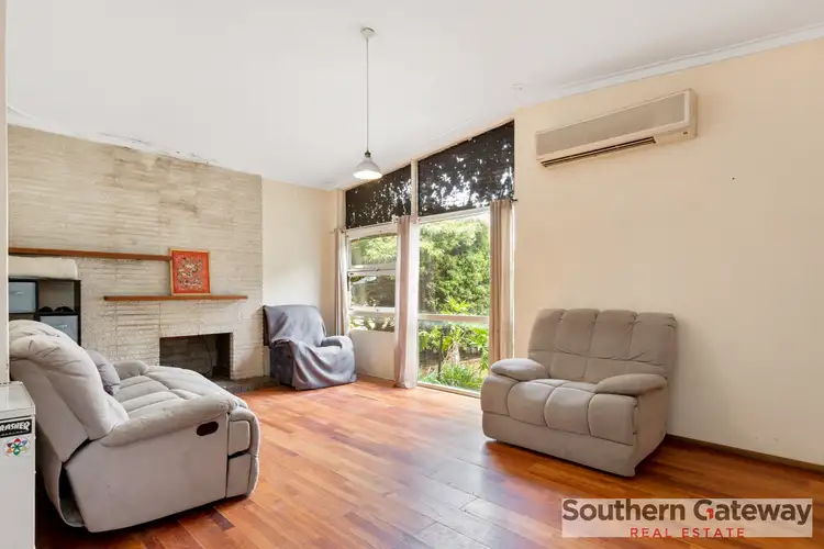 Second view of Homely house listing, 9 Cockman Way, Orelia WA 6167