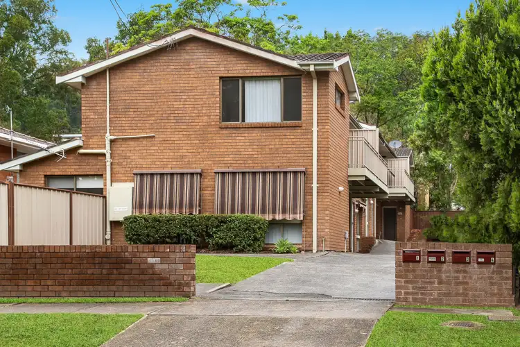 Main view of Homely townhouse listing, 2/13 Beane Street West, Gosford NSW 2250