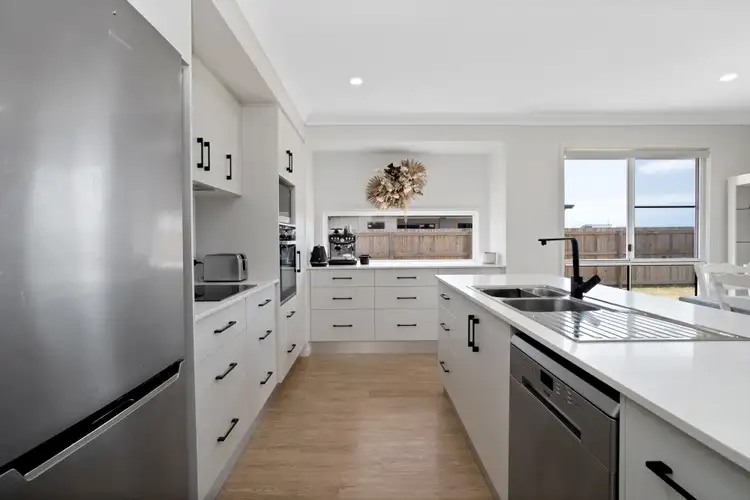Main view of Homely house listing, 10 Coot Street, Rural View QLD 4740