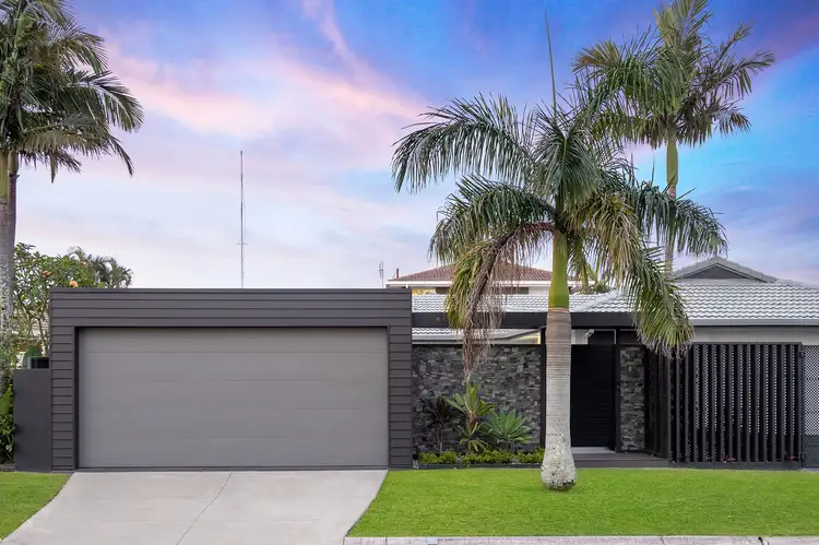 8 Hyacinth Avenue, Hollywell QLD 4216