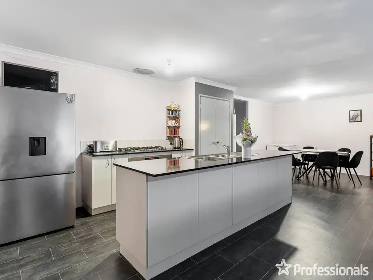 Second view of Homely house listing, 8 Kingcote Road, Baldivis WA 6171