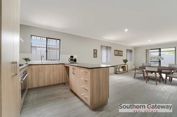 11 Variegate Road, Baldivis WA 6171