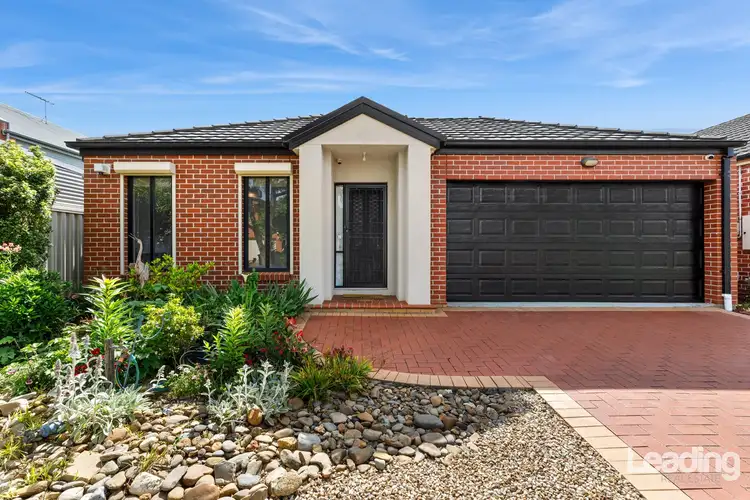 12 Betchworth Close, Caroline Springs VIC 3023